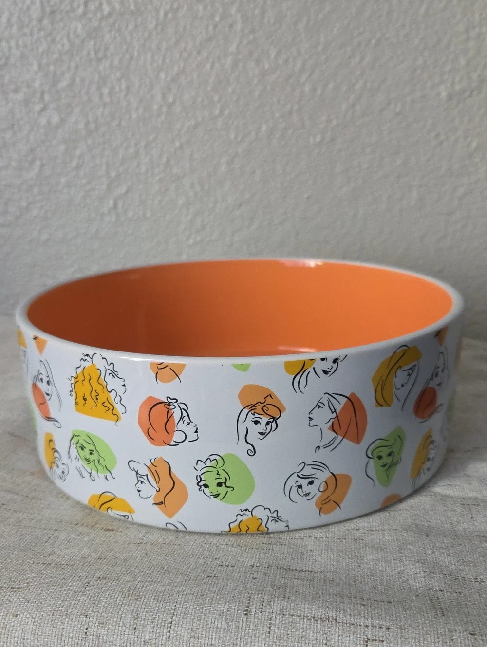 Disney Princesses Ceramic Non-Skid Dog Bowl 8 Cups